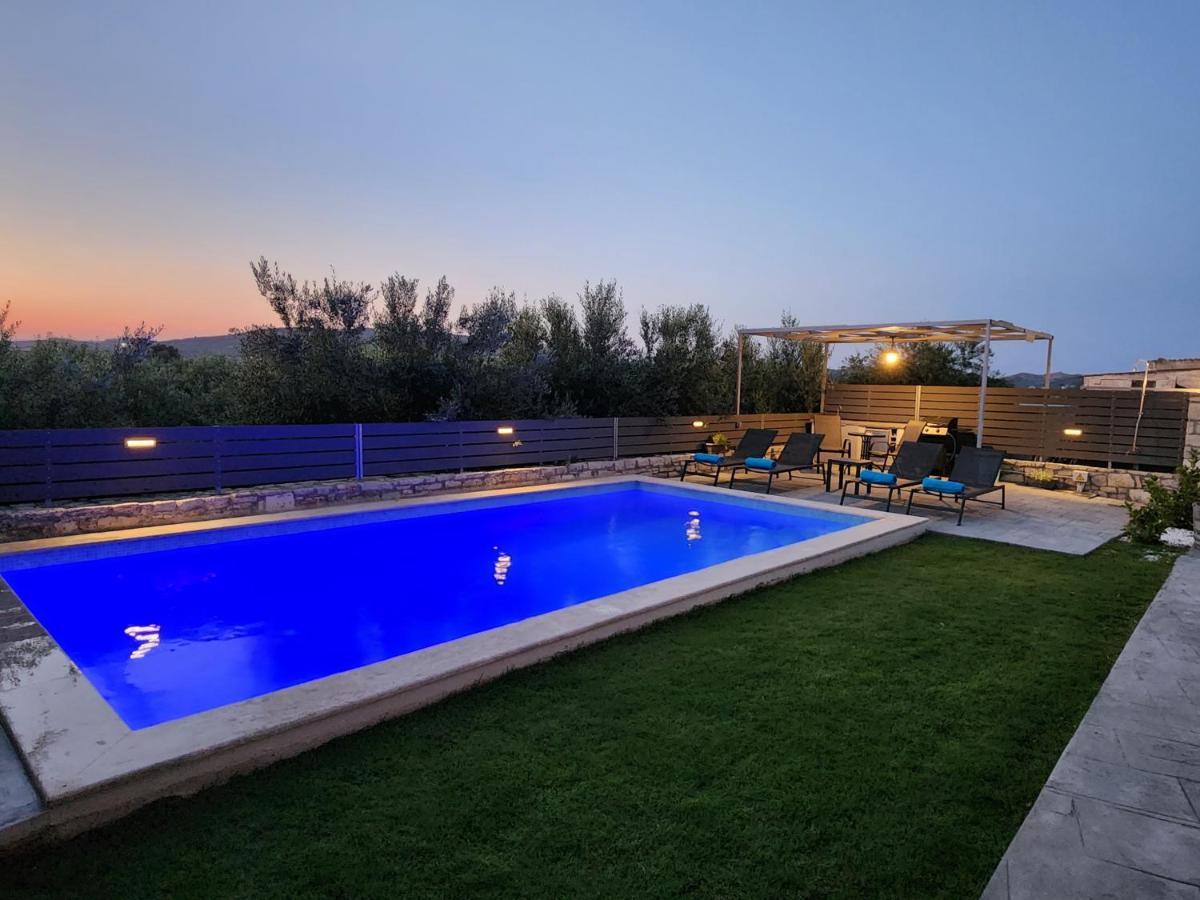 Villa Sheila With Private Pool Roumeli Экстерьер фото
