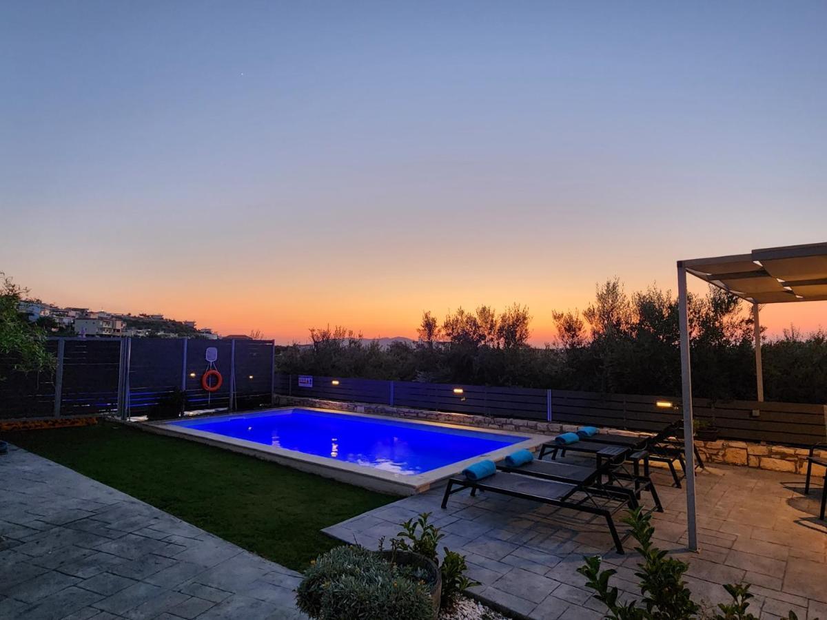Villa Sheila With Private Pool Roumeli Экстерьер фото